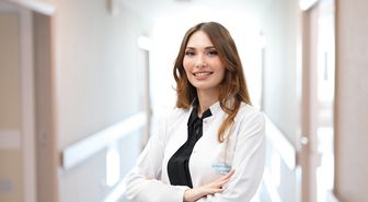 Uzmanı uyardı: Saç dökülmesinde rastgele vitaminden uzak durun